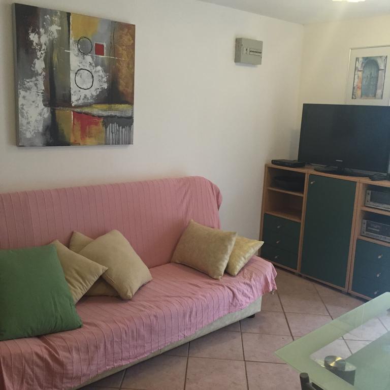 Apartment Zlata *